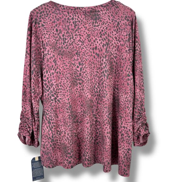 New Democracy V Neck Pick Up Hem Leopard Print Shirt Plus Size 2X Berry Pink - Picture 5 of 7